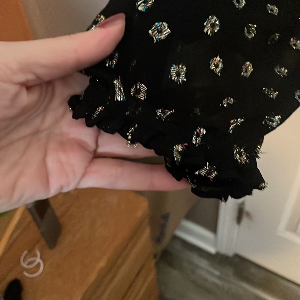 Beautiful Loft Blouse - Picture 3 of 3